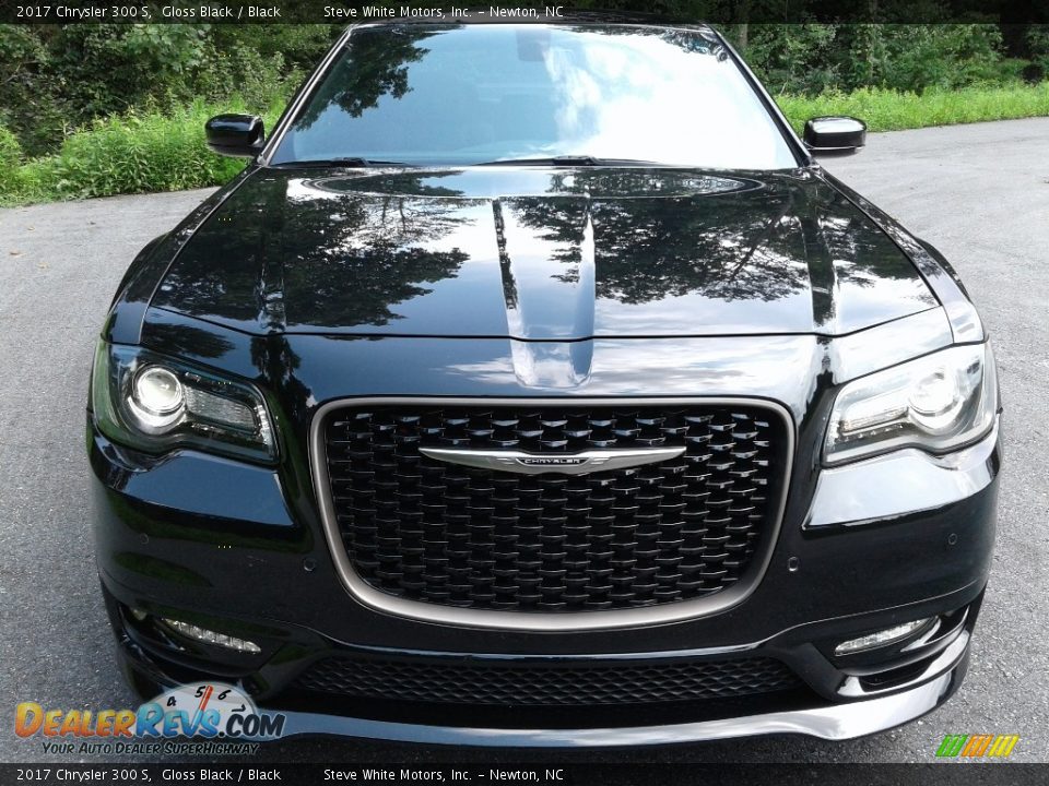 2017 Chrysler 300 S Gloss Black / Black Photo #3