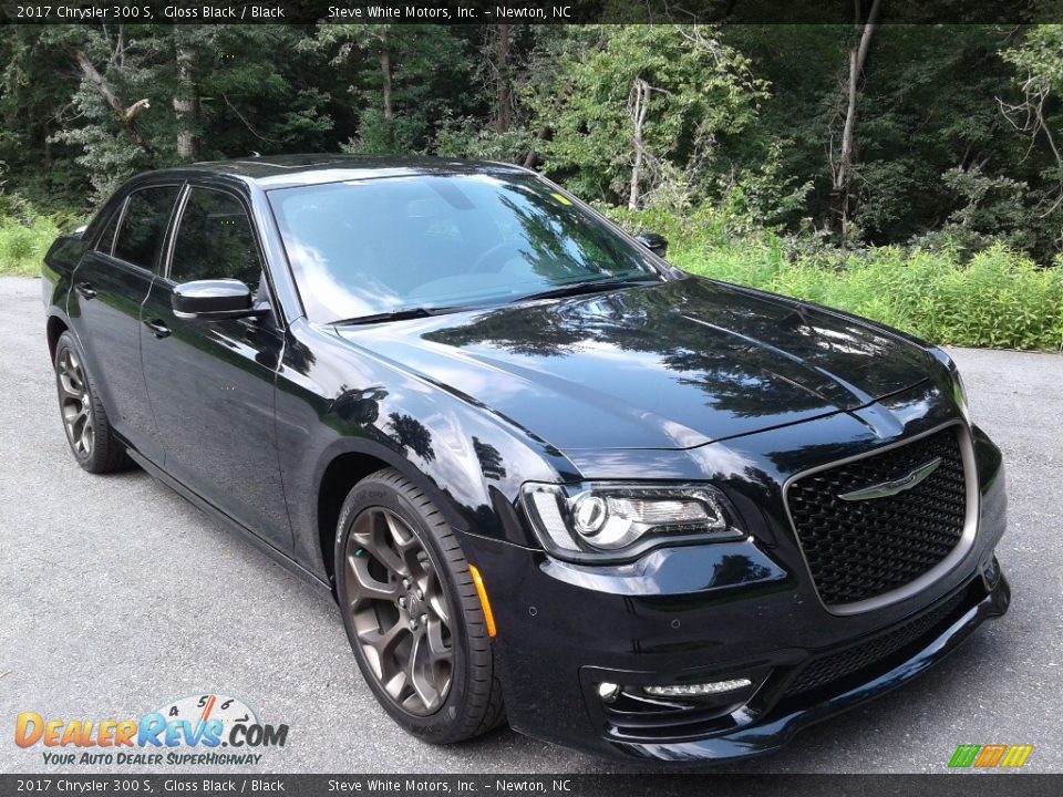 2017 Chrysler 300 S Gloss Black / Black Photo #4