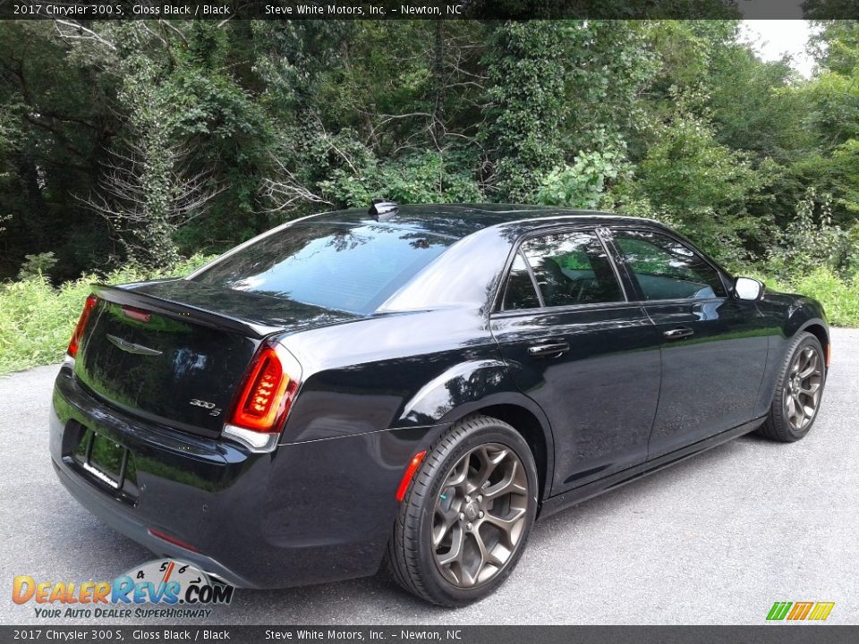 2017 Chrysler 300 S Gloss Black / Black Photo #6