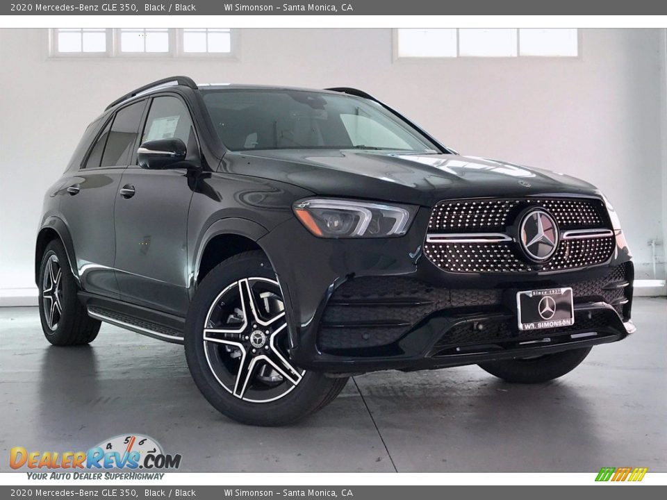 Front 3/4 View of 2020 Mercedes-Benz GLE 350 Photo #10