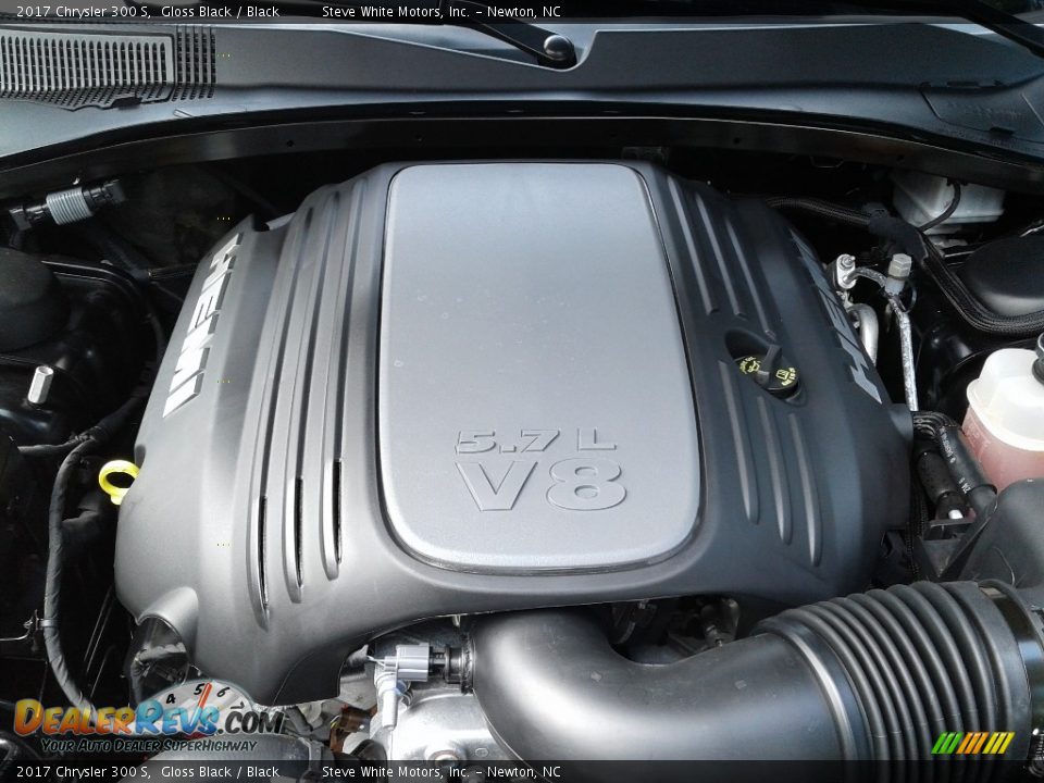 2017 Chrysler 300 S Gloss Black / Black Photo #10