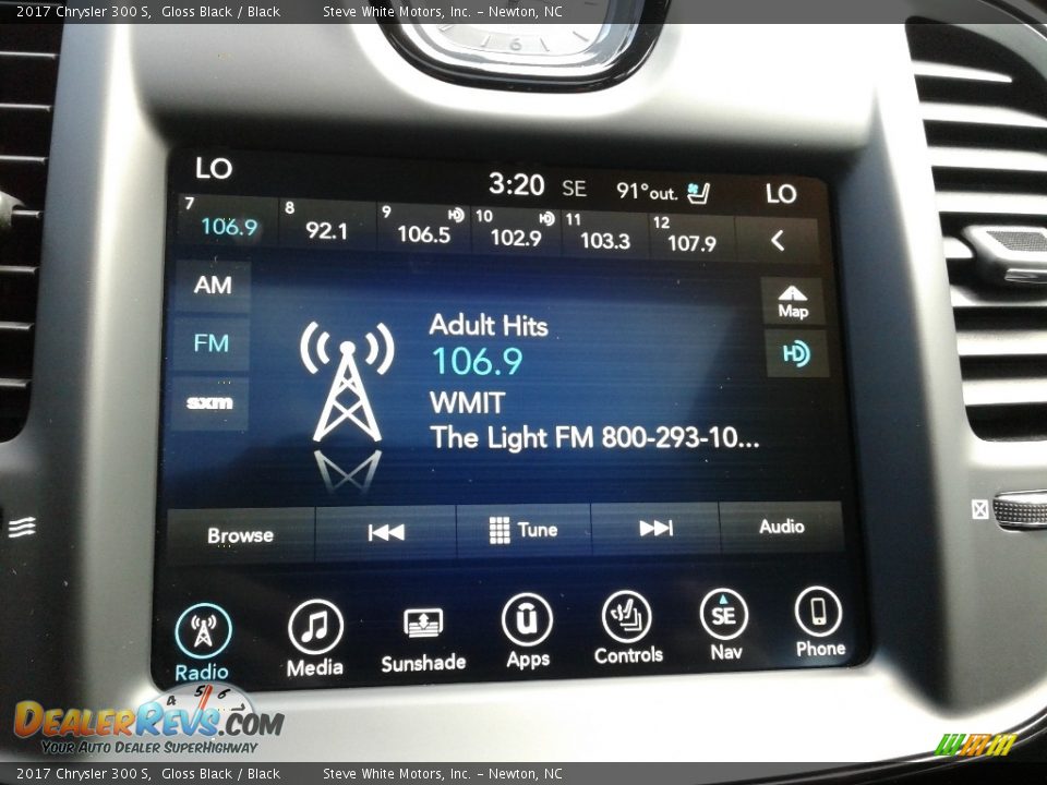 2017 Chrysler 300 S Gloss Black / Black Photo #22