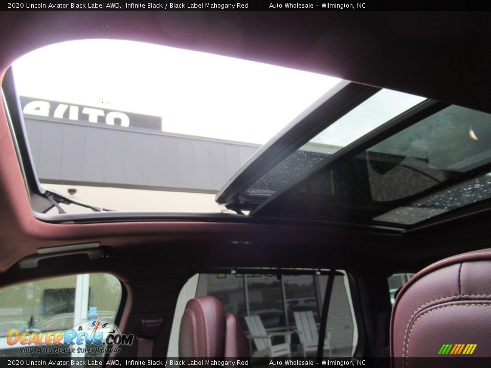 Sunroof of 2020 Lincoln Aviator Black Label AWD Photo #13