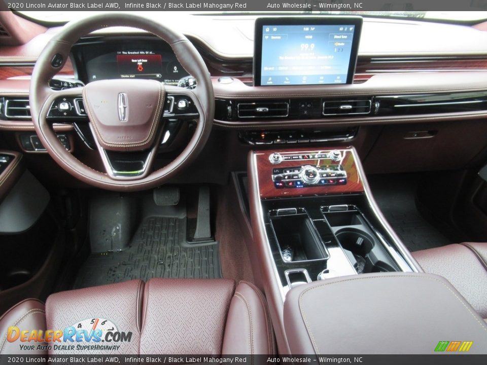 Dashboard of 2020 Lincoln Aviator Black Label AWD Photo #14