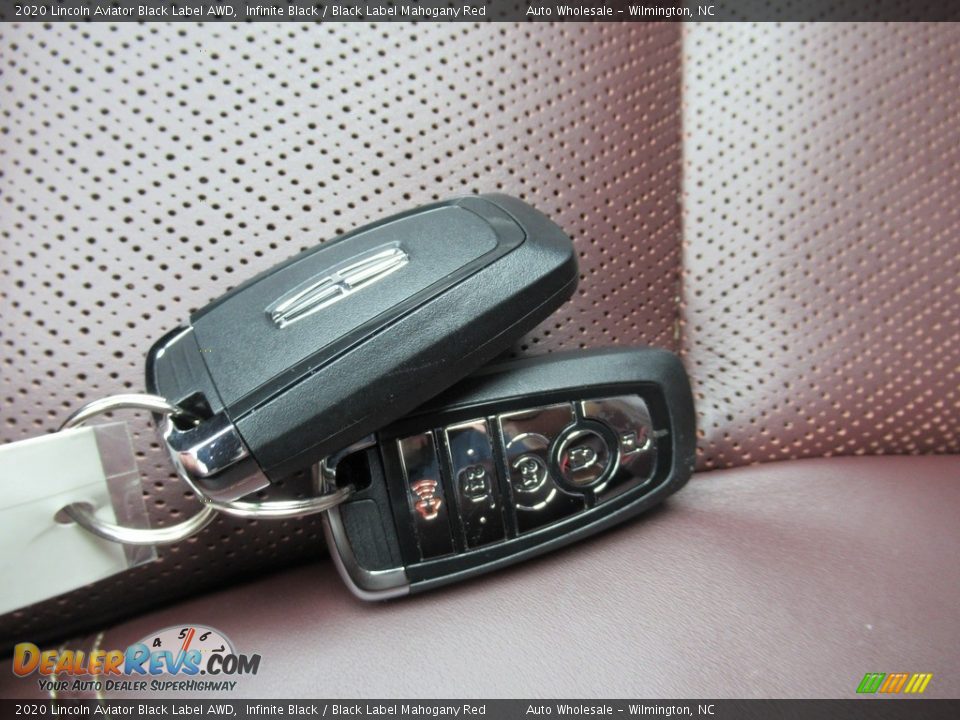 Keys of 2020 Lincoln Aviator Black Label AWD Photo #20