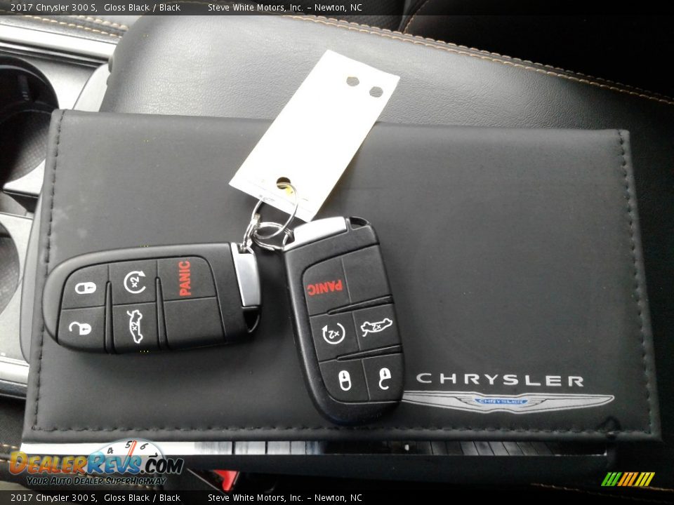 2017 Chrysler 300 S Gloss Black / Black Photo #33