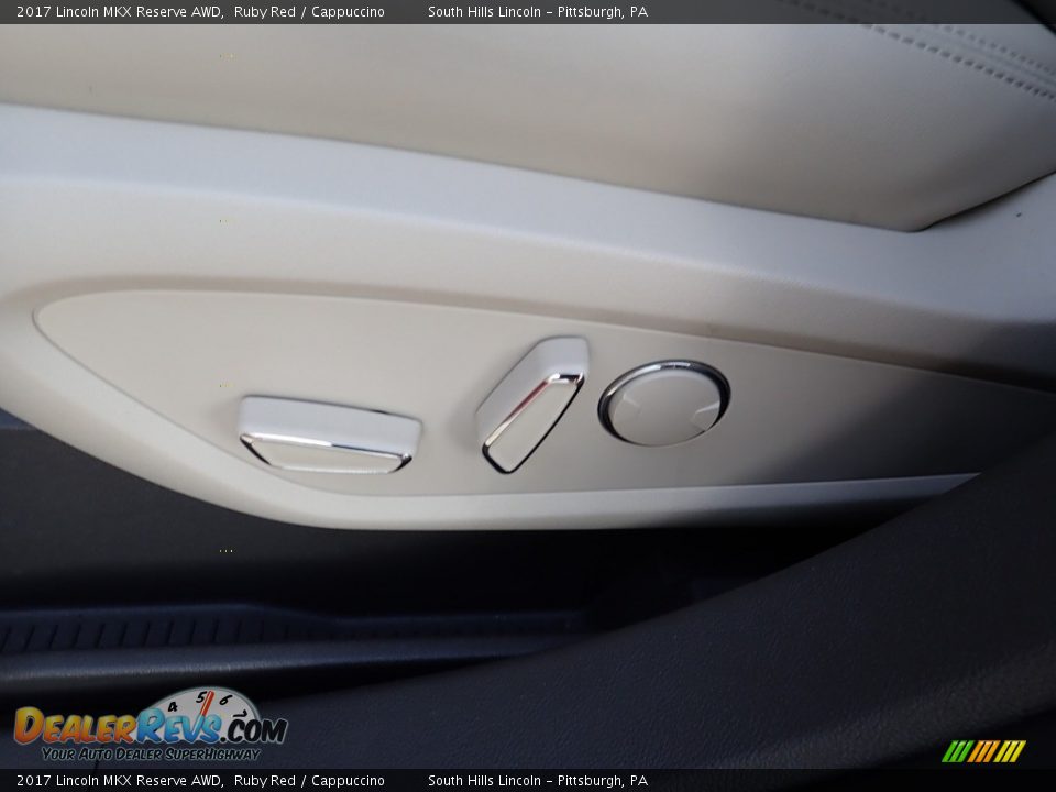Front Seat of 2017 Lincoln MKX Reserve AWD Photo #19