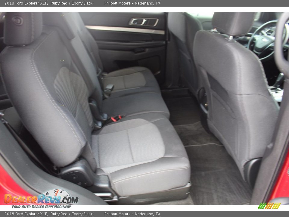2018 Ford Explorer XLT Ruby Red / Ebony Black Photo #31