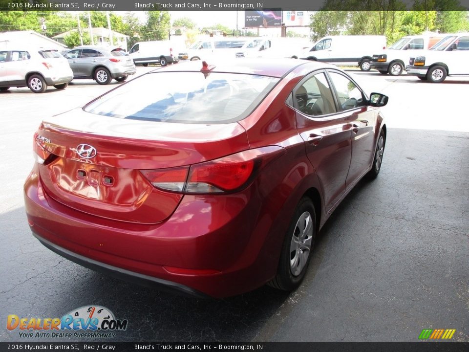 2016 Hyundai Elantra SE Red / Gray Photo #4