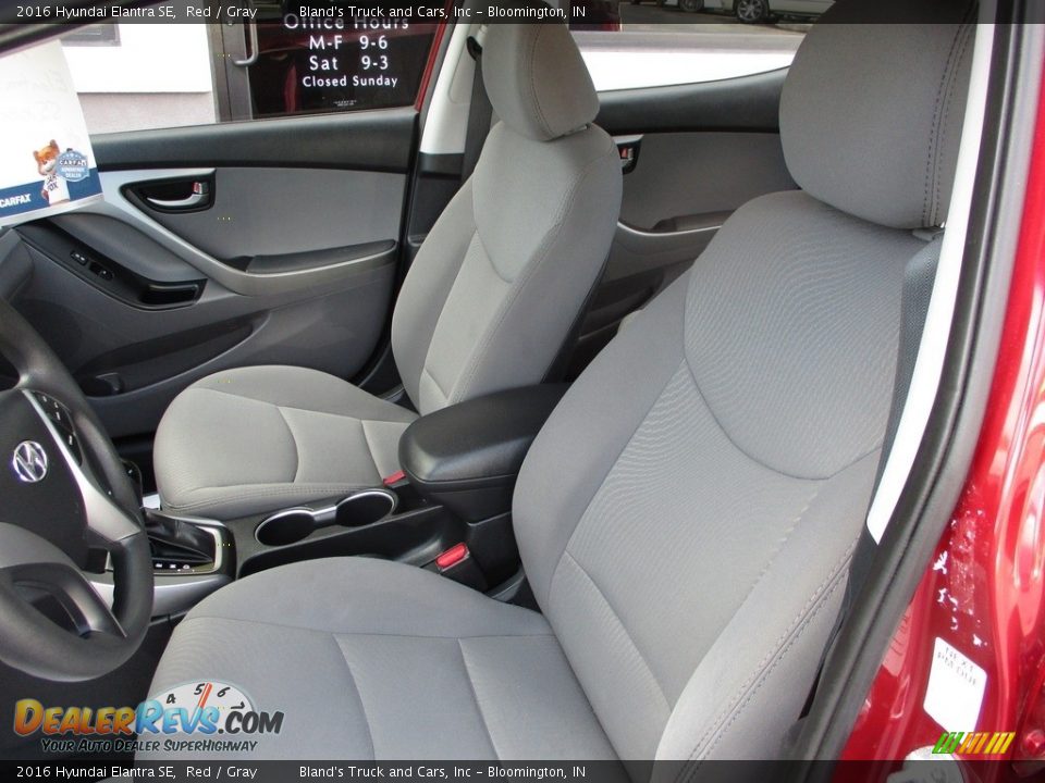 2016 Hyundai Elantra SE Red / Gray Photo #7