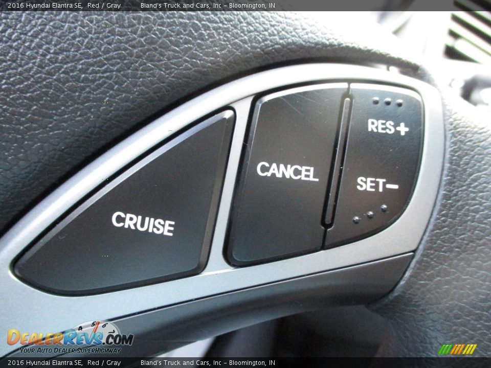 2016 Hyundai Elantra SE Red / Gray Photo #14