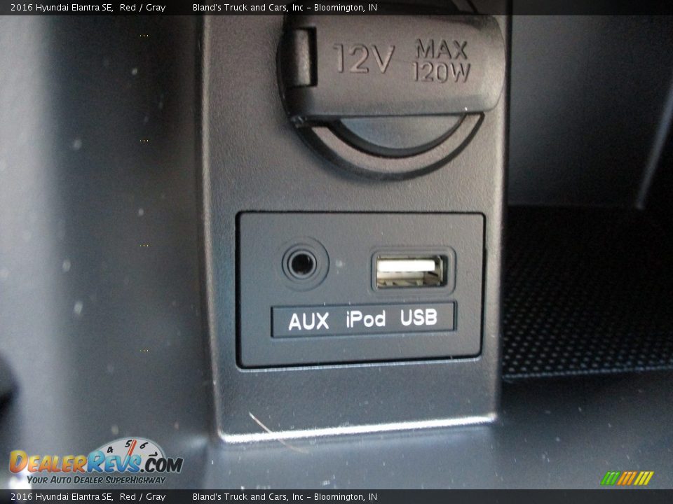 2016 Hyundai Elantra SE Red / Gray Photo #20