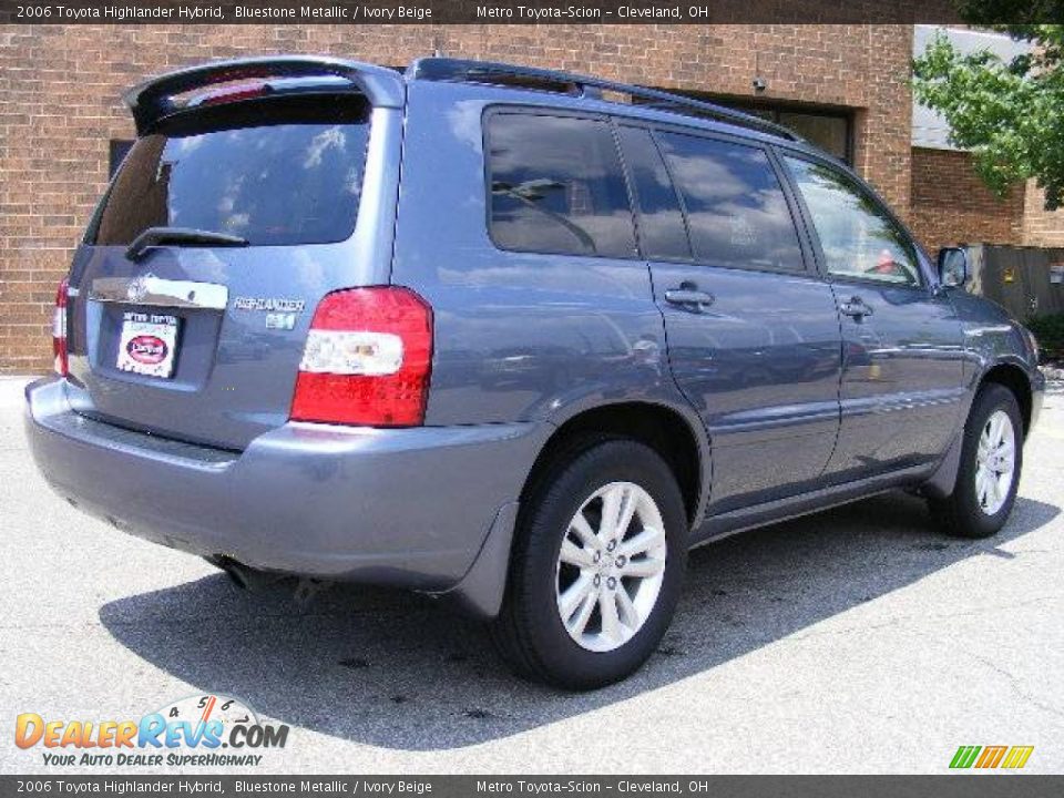 2006 Toyota Highlander Hybrid Bluestone Metallic / Ivory Beige Photo #3
