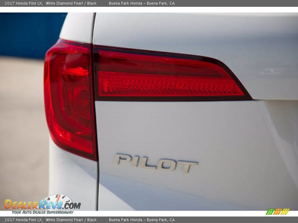 2017 Honda Pilot LX White Diamond Pearl / Black Photo #10