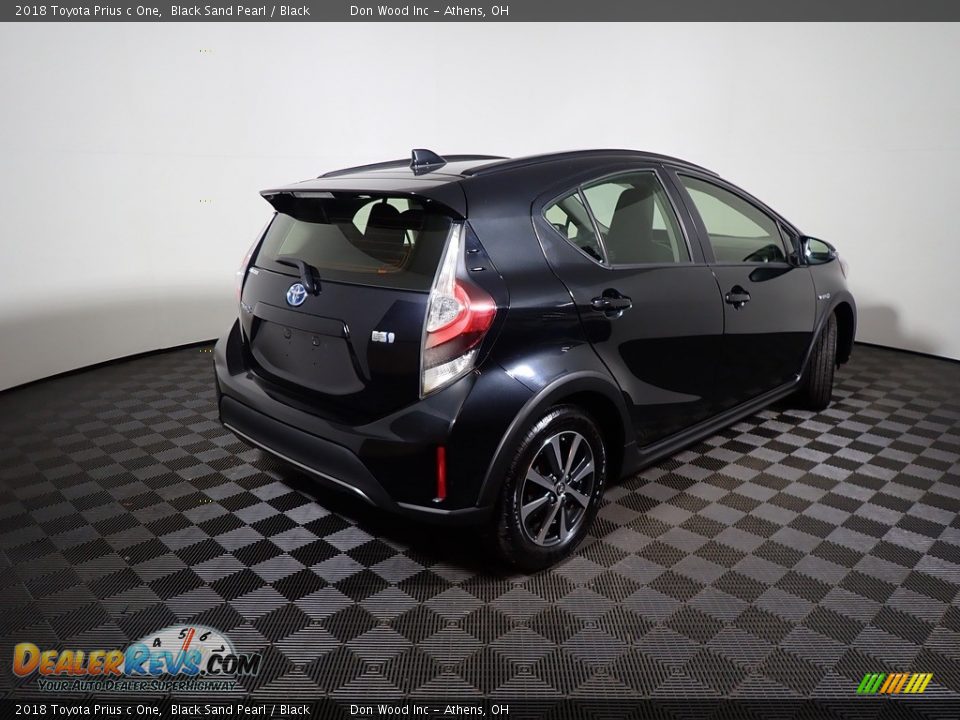 2018 Toyota Prius c One Black Sand Pearl / Black Photo #4