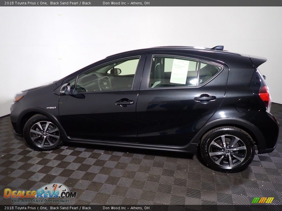 2018 Toyota Prius c One Black Sand Pearl / Black Photo #6