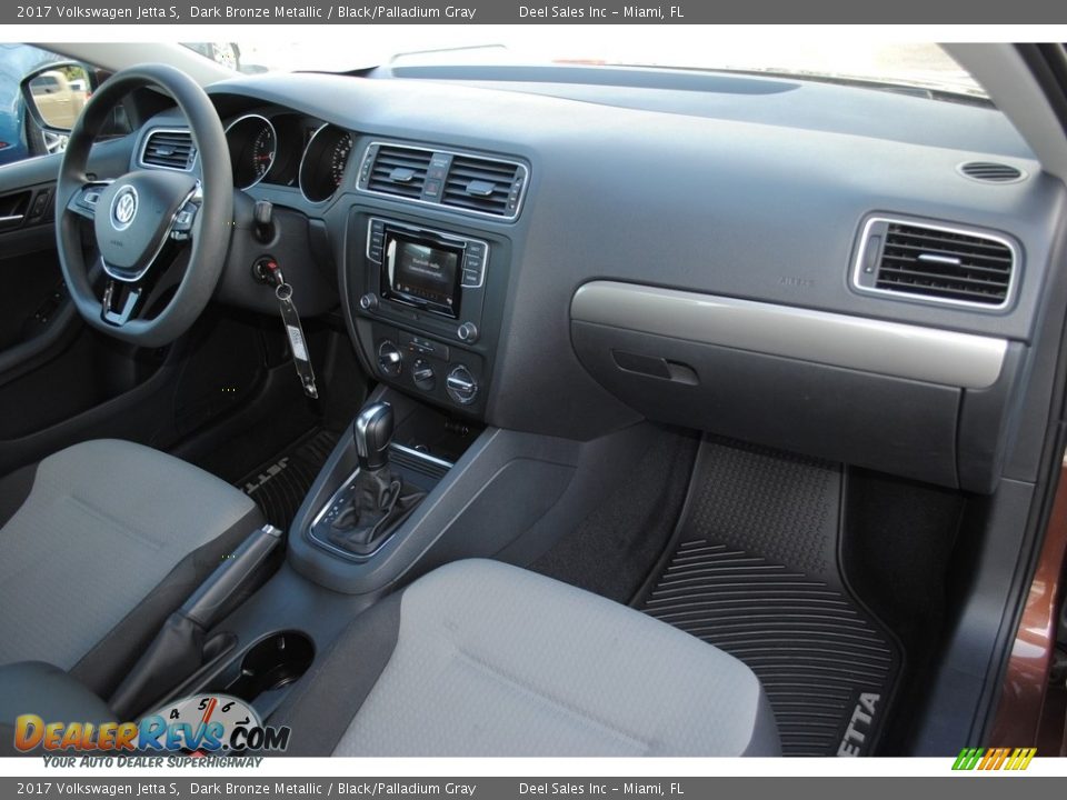 2017 Volkswagen Jetta S Dark Bronze Metallic / Black/Palladium Gray Photo #17