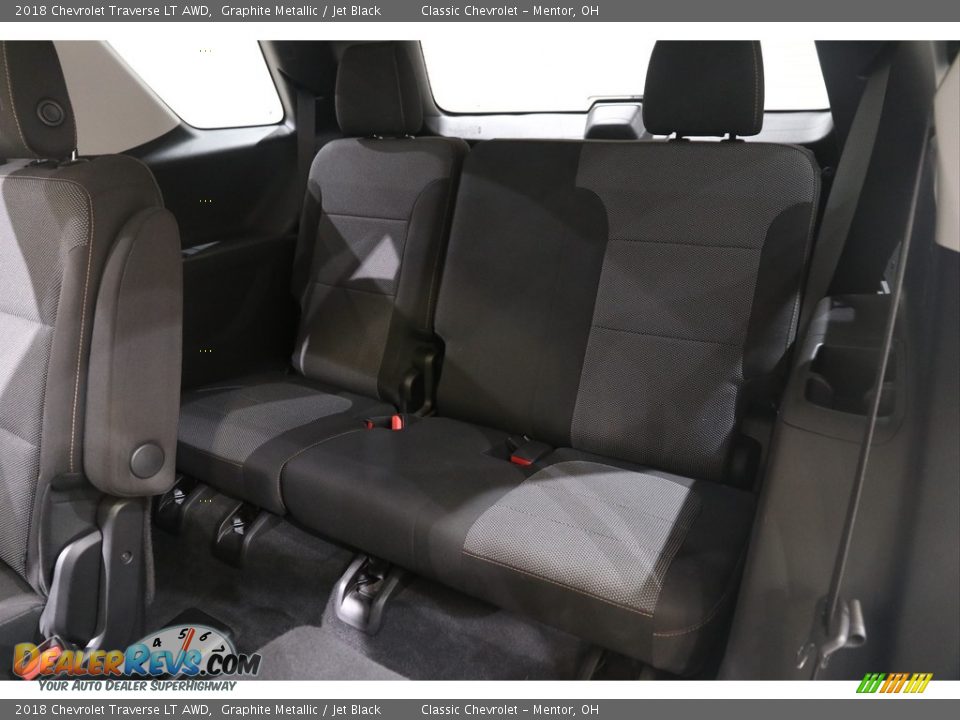 2018 Chevrolet Traverse LT AWD Graphite Metallic / Jet Black Photo #17