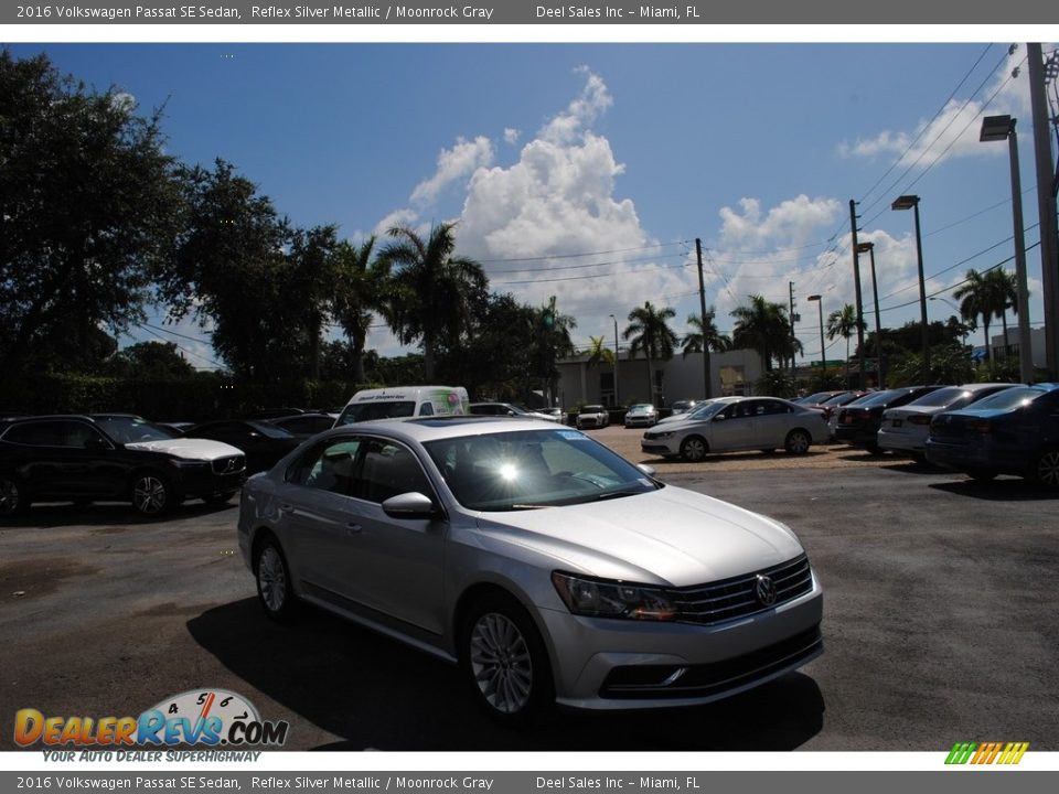 2016 Volkswagen Passat SE Sedan Reflex Silver Metallic / Moonrock Gray Photo #1