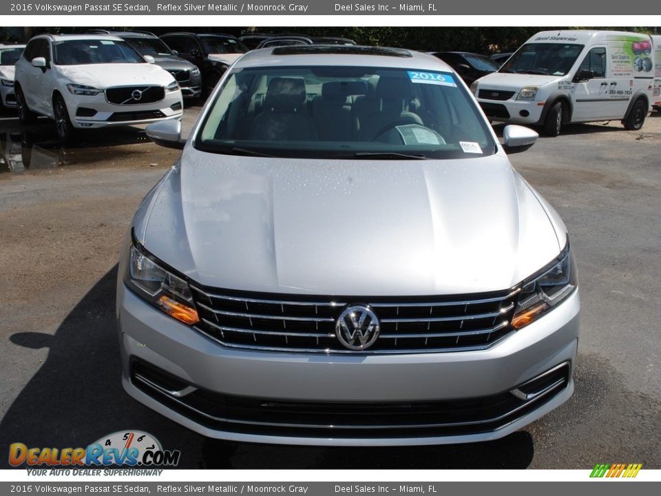 2016 Volkswagen Passat SE Sedan Reflex Silver Metallic / Moonrock Gray Photo #3