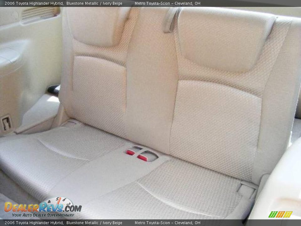 2006 Toyota Highlander Hybrid Bluestone Metallic / Ivory Beige Photo #12