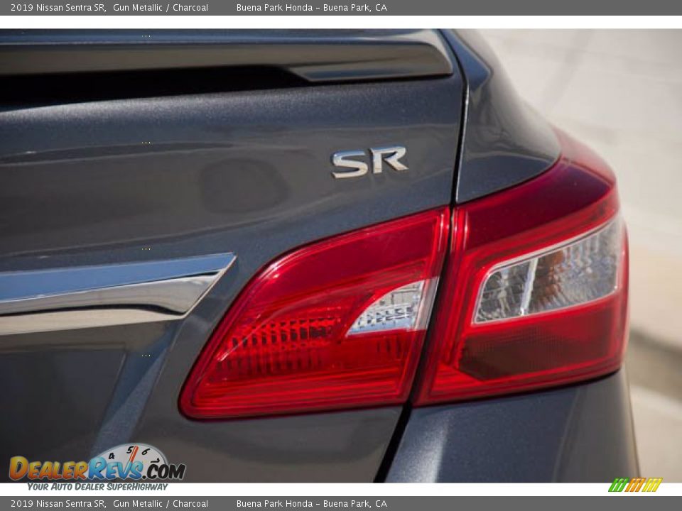 2019 Nissan Sentra SR Gun Metallic / Charcoal Photo #10