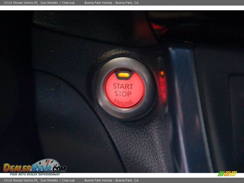 2019 Nissan Sentra SR Gun Metallic / Charcoal Photo #15