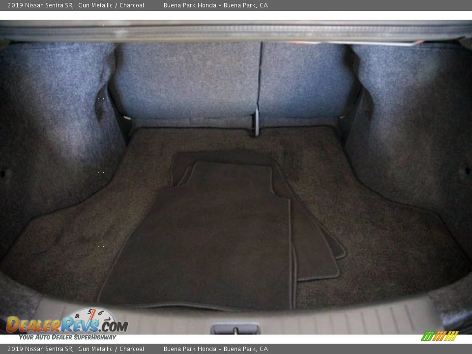 2019 Nissan Sentra SR Gun Metallic / Charcoal Photo #18