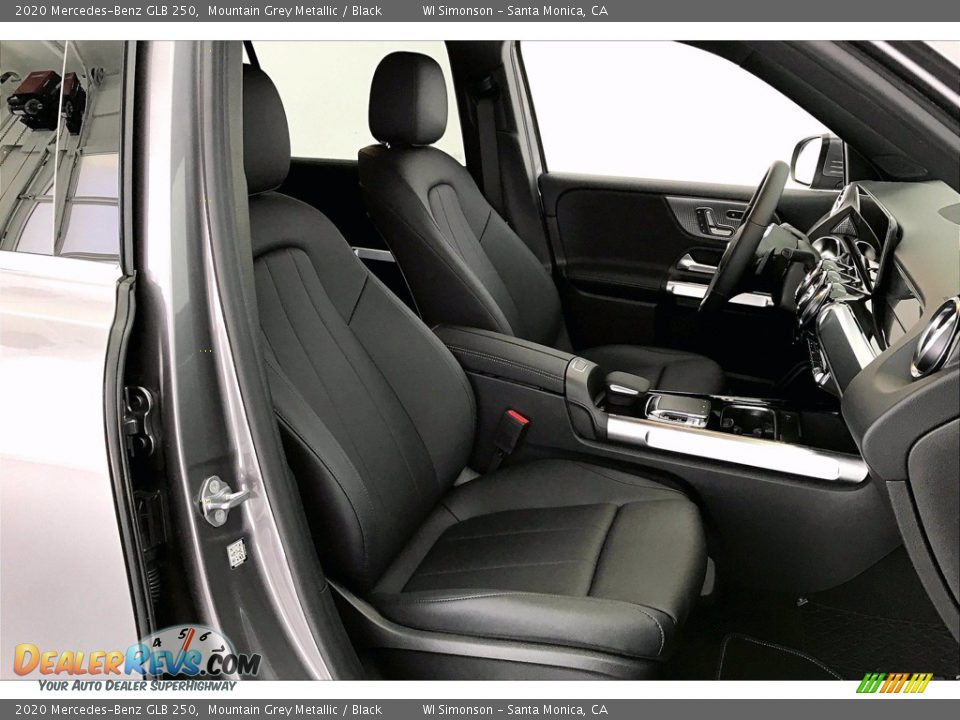 2020 Mercedes-Benz GLB 250 Mountain Grey Metallic / Black Photo #5
