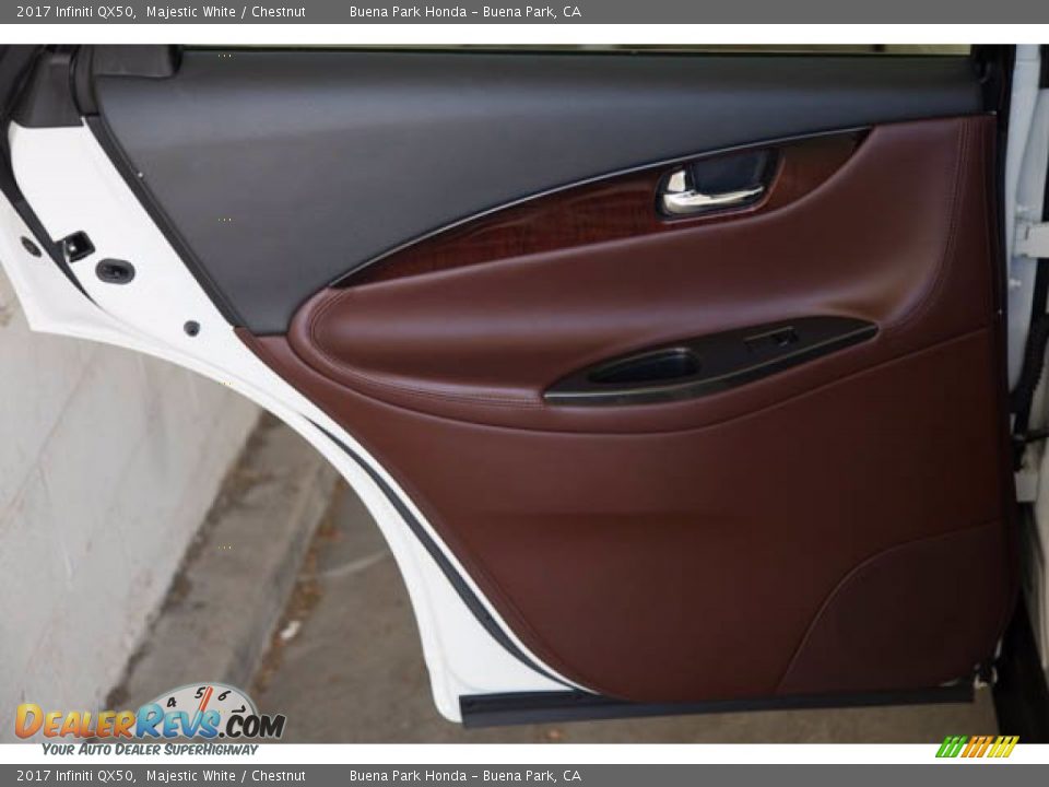 Door Panel of 2017 Infiniti QX50  Photo #29