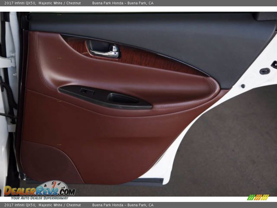 Door Panel of 2017 Infiniti QX50  Photo #30