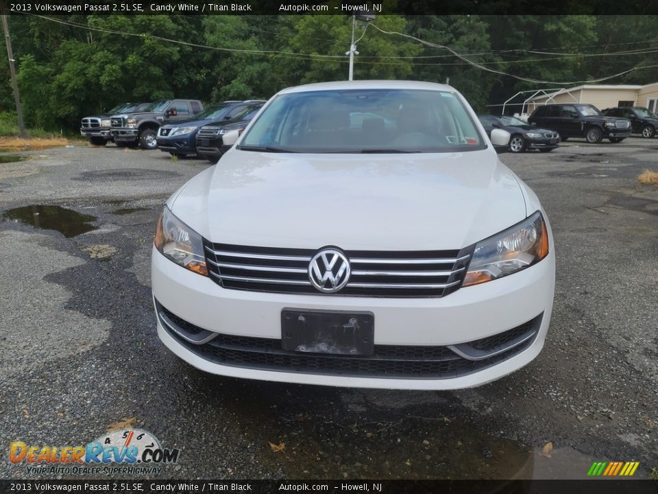 2013 Volkswagen Passat 2.5L SE Candy White / Titan Black Photo #7