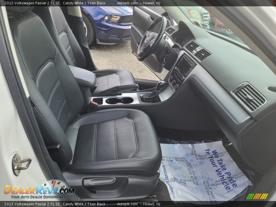 2013 Volkswagen Passat 2.5L SE Candy White / Titan Black Photo #13