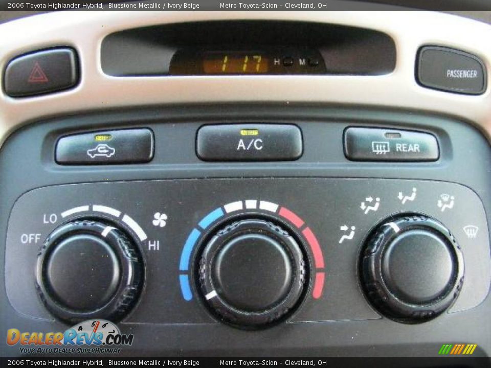 2006 Toyota Highlander Hybrid Bluestone Metallic / Ivory Beige Photo #21