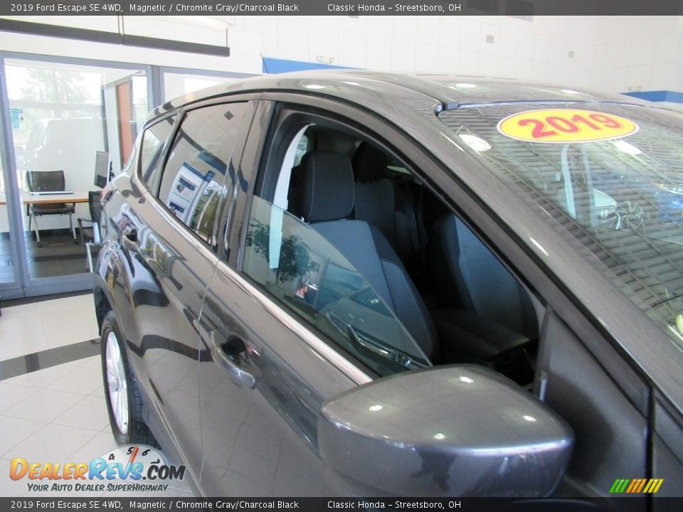 2019 Ford Escape SE 4WD Magnetic / Chromite Gray/Charcoal Black Photo #11