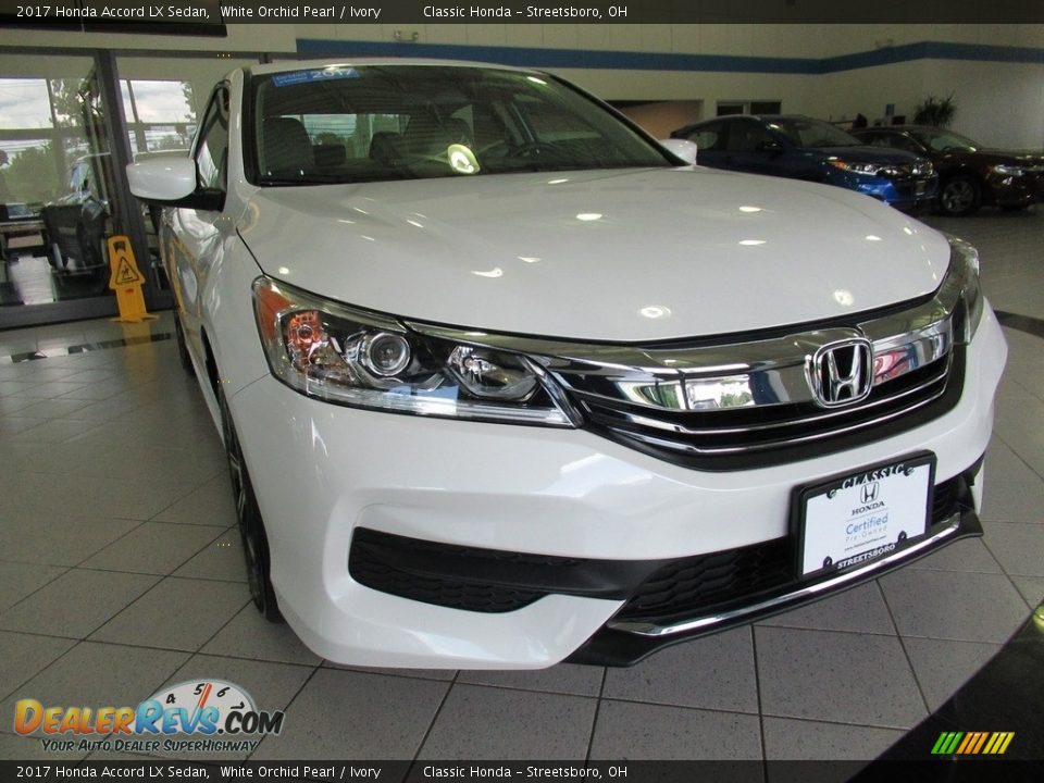 2017 Honda Accord LX Sedan White Orchid Pearl / Ivory Photo #6