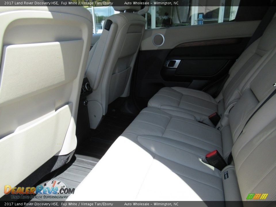 2017 Land Rover Discovery HSE Fuji White / Vintage Tan/Ebony Photo #10