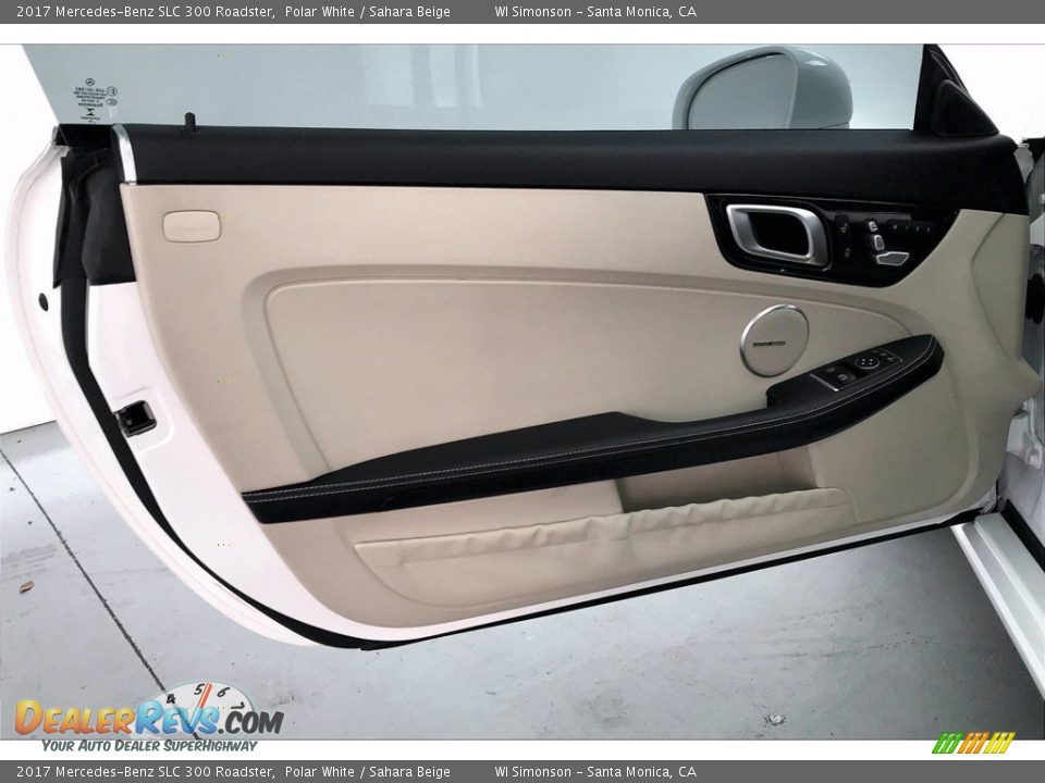 Door Panel of 2017 Mercedes-Benz SLC 300 Roadster Photo #23