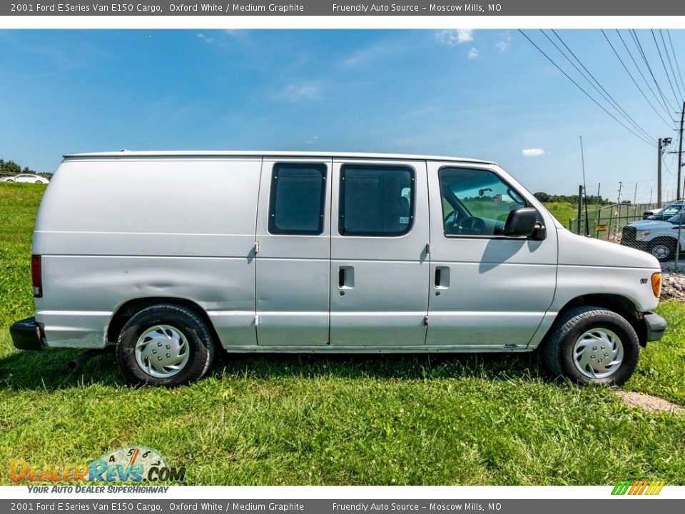 Oxford White 2001 Ford E Series Van E150 Cargo Photo #2