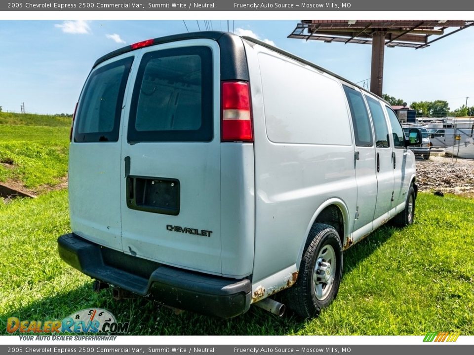 2005 Chevrolet Express 2500 Commercial Van Summit White / Neutral Photo #5