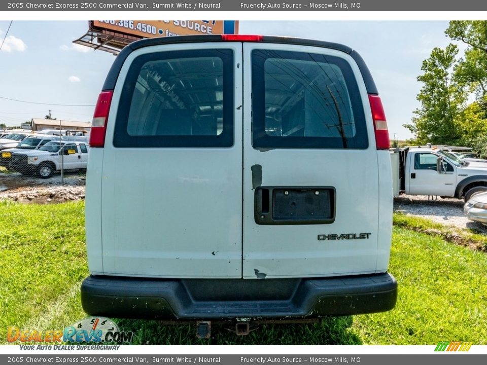 2005 Chevrolet Express 2500 Commercial Van Summit White / Neutral Photo #10