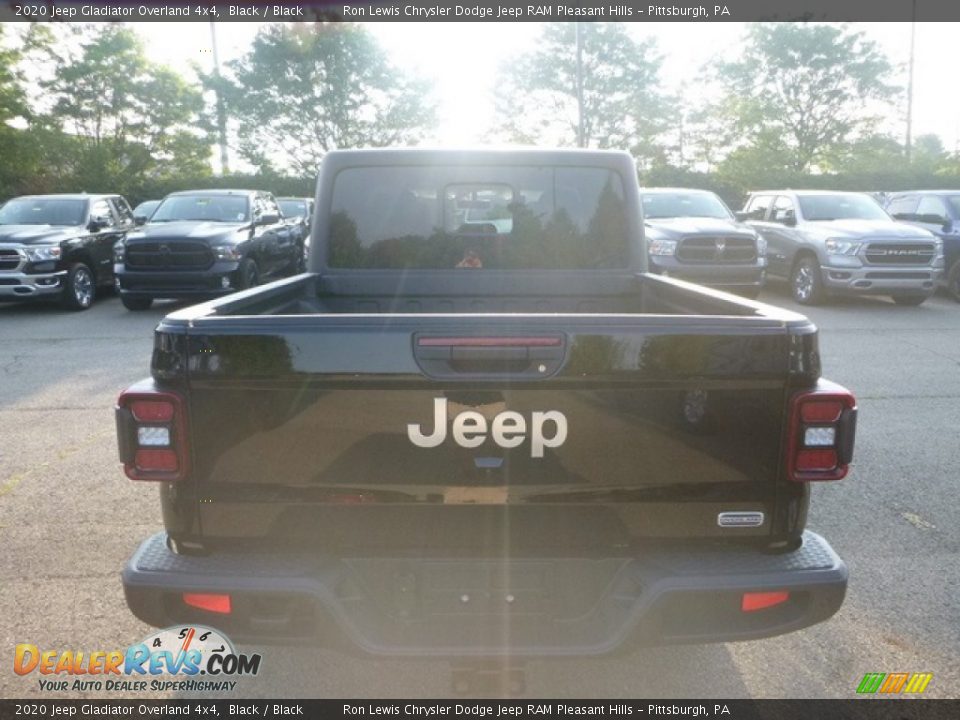 2020 Jeep Gladiator Overland 4x4 Black / Black Photo #4
