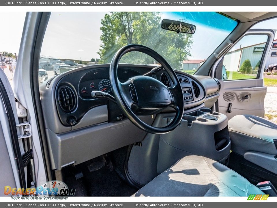 Medium Graphite Interior - 2001 Ford E Series Van E150 Cargo Photo #17