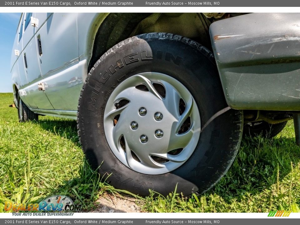 2001 Ford E Series Van E150 Cargo Wheel Photo #20