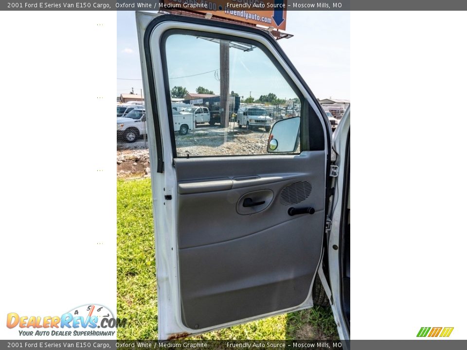 2001 Ford E Series Van E150 Cargo Oxford White / Medium Graphite Photo #27