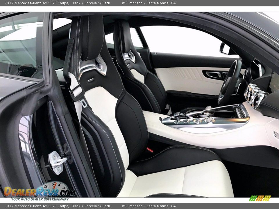 2017 Mercedes-Benz AMG GT Coupe Black / Porcelain/Black Photo #5