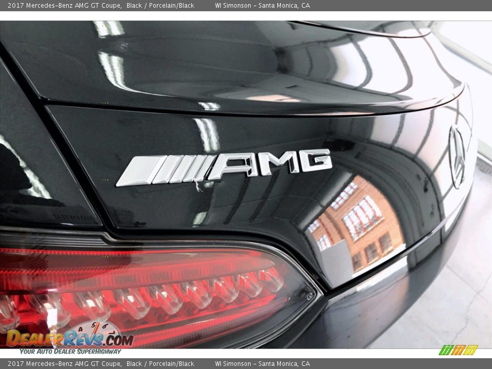 2017 Mercedes-Benz AMG GT Coupe Black / Porcelain/Black Photo #23