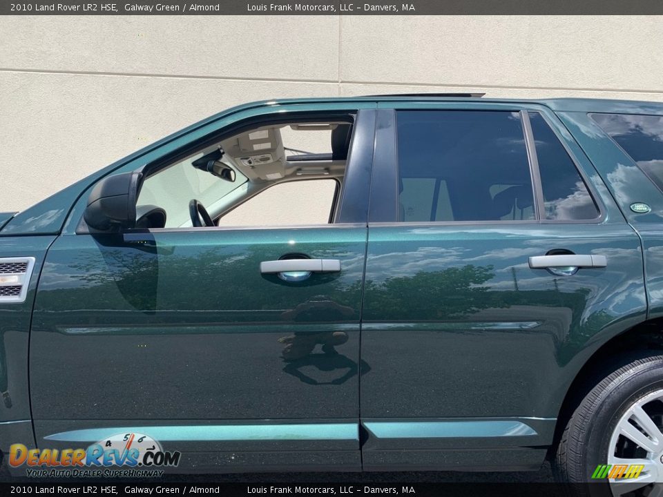 2010 Land Rover LR2 HSE Galway Green / Almond Photo #32