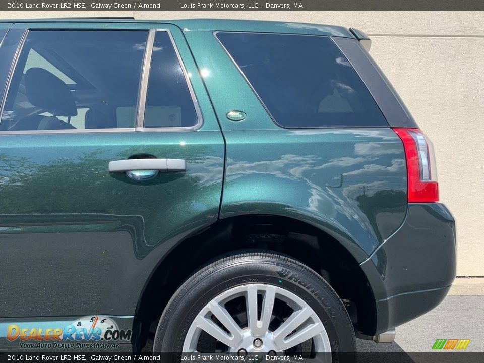 2010 Land Rover LR2 HSE Galway Green / Almond Photo #34