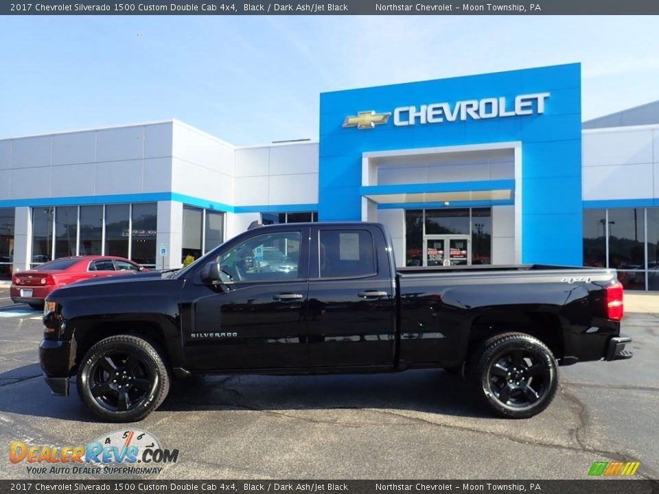 2017 Chevrolet Silverado 1500 Custom Double Cab 4x4 Black / Dark Ash/Jet Black Photo #3
